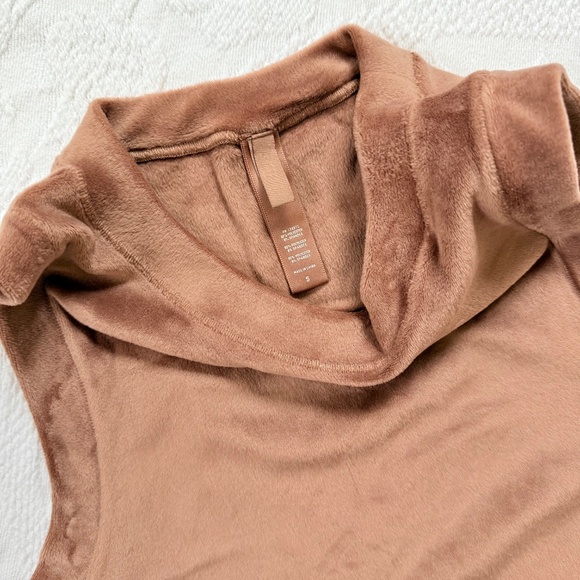 Skims Velour Tank - Picture 3 of 3